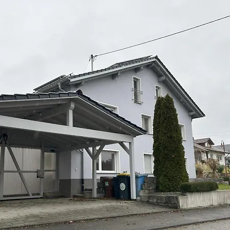 Zur Birke アパート